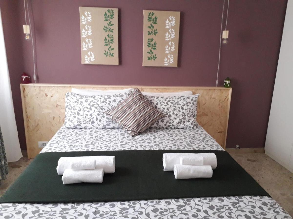 ラグーザ Il Vaso Di Creta Bed & Breakfast エクステリア 写真